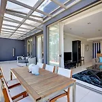 Aura Apartments Unit 12 59 Shoal Bay Road