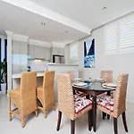 Aura Apartments Unit 12 59 Shoal Bay Road