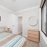 Bay Village Unit 6 47 Shoal Bay Road