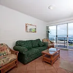 Castaways Unit 4 17 Shoal Bay Road