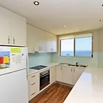 Del Rae Unit 12 25 Shoal Bay Road