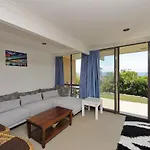 The Crest Unit 5 6 8 Tomaree Road