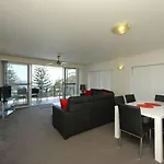 Sundeck Unit 9 51 Ronald Avenue