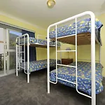 Sundeck Unit 9 51 Ronald Avenue