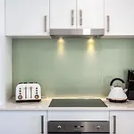 The Shoal Apartments, Unit 504/4-8 Bullecourt Street