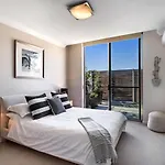 Aura Apartments Unit 13 59 Shoal Bay Road