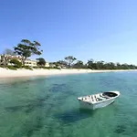 Aura Apartments Unit 5 59 Shoal Bay Road