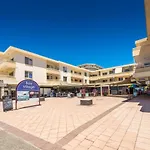 Bay Village Unit 2 47 Shoal Bay Road