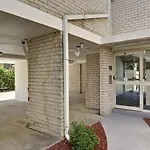 Del Rae Unit 18 25 Shoal Bay Road