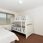 Shoal Bay 2 Bedroom Apartment With Views