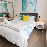 Bay Dream Believer, Ample Boat Parking, Pet Friendly 4 Bedroom Holiday House Shoal Bay