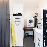 Casita 20 Tomaree Road Great Pet Friendly Property With Wifi And Air Conditioning