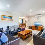 The Bay House Shoal Bay Huge Five Bedroom Holiday Home With Wifi And Foxtel