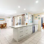 The Bay House Shoal Bay Huge Five Bedroom Holiday Home With Wifi And Foxtel