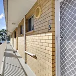 Beachside Shoal Bay Unit 5