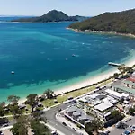 Aura 3 Spectacular Beachside Views