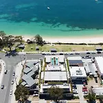 Aura 3 Spectacular Beachside Views