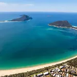 Hideaway 1, 3 Lillian St - Stunning Water Views
