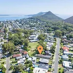 Lorikeet Retreat 2 Pet Friendly Air Conditioned Holiday House