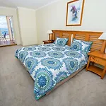 Breakwater 204 - Shoal Bay