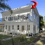 Shoal Bay Ave 4/14 - Shoal Bay
