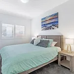 Zenith Unit 7 - Shoal Bay