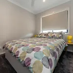 Tomaree Road, 19A \'The Villa\'