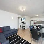 Shoal Court, Unit 04/7 Lillian Street