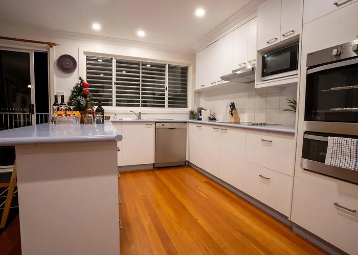 Shoal Bay Riggers - 7 Rigney St, Shoal Bay