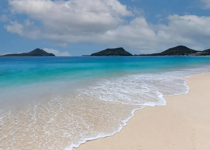 Shoal Bay Beach House Three