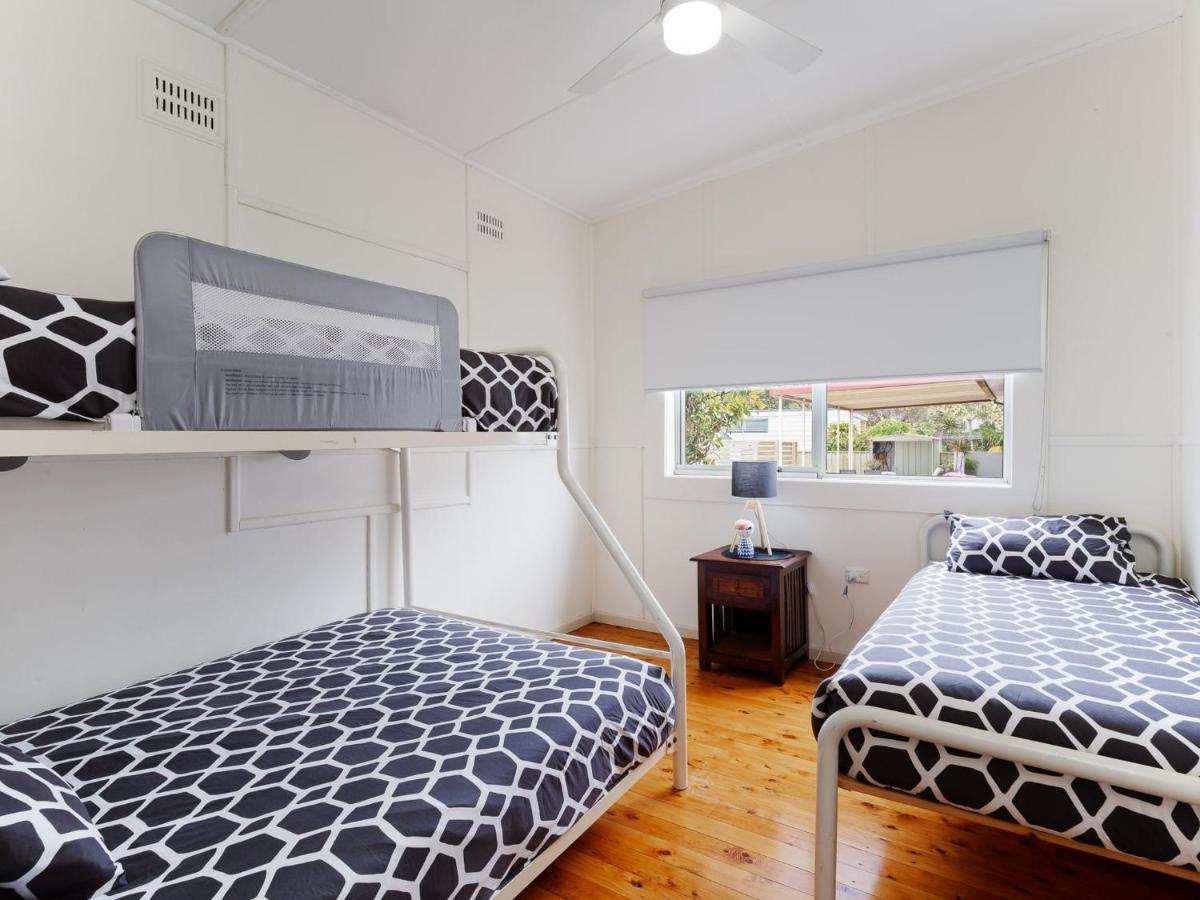 Daves Place House With Wi Fi Aircon And Boat Parking Shoal Bay