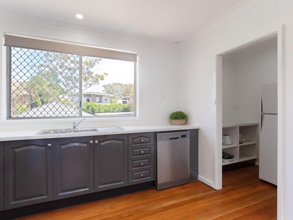 The Norburn, 3 Norburn Avenue - Aircon, Wifi, Boat Parking, Close To Water & Clubs Shoal Bay