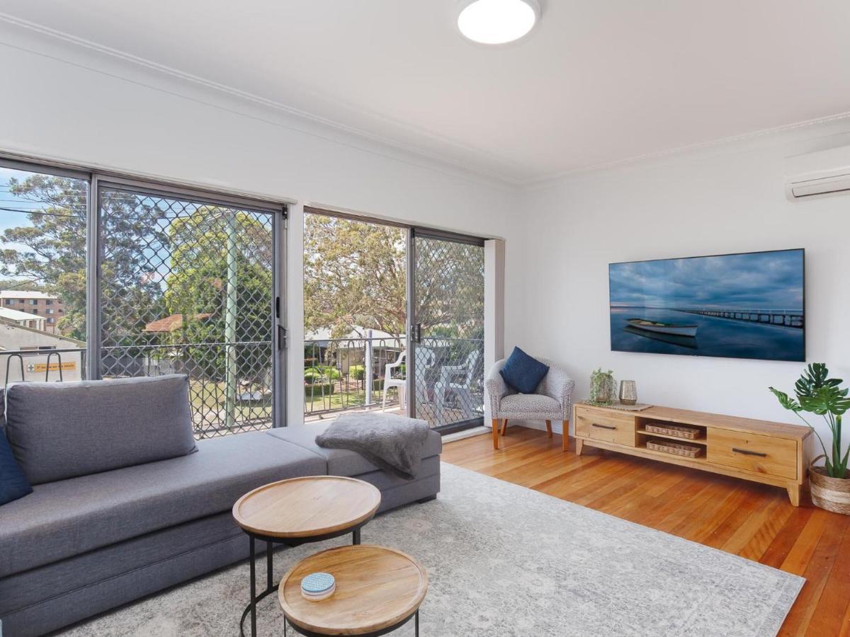 The Norburn, 3 Norburn Avenue - Aircon, Wifi, Boat Parking, Close To Water & Clubs *