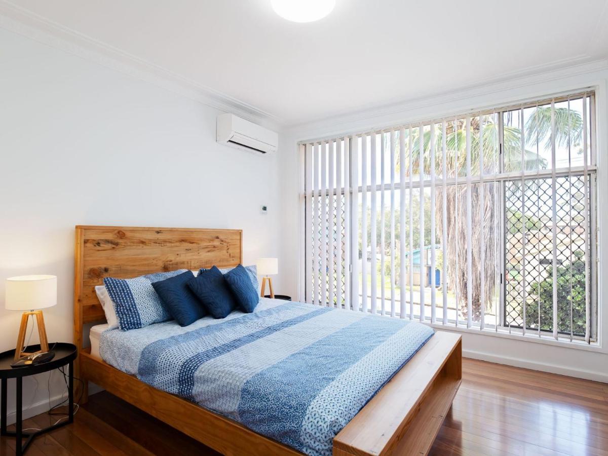 Holiday home The Norburn, 3 Norburn Avenue - Aircon, Wifi, Boat Parking, Close To Water & Clubs *