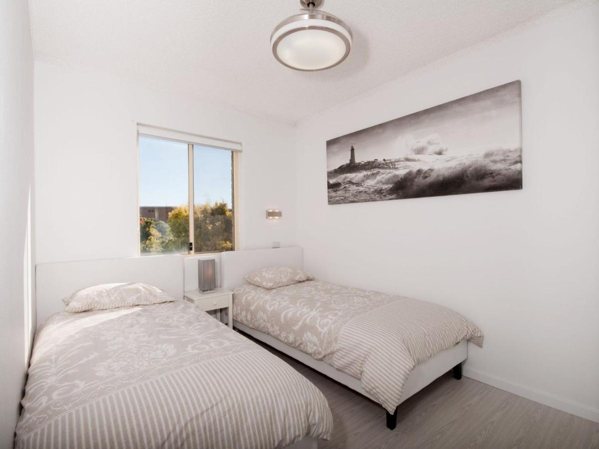 Apartment Shoal Court 5 Fabulous Location With Water Views Shoal Bay