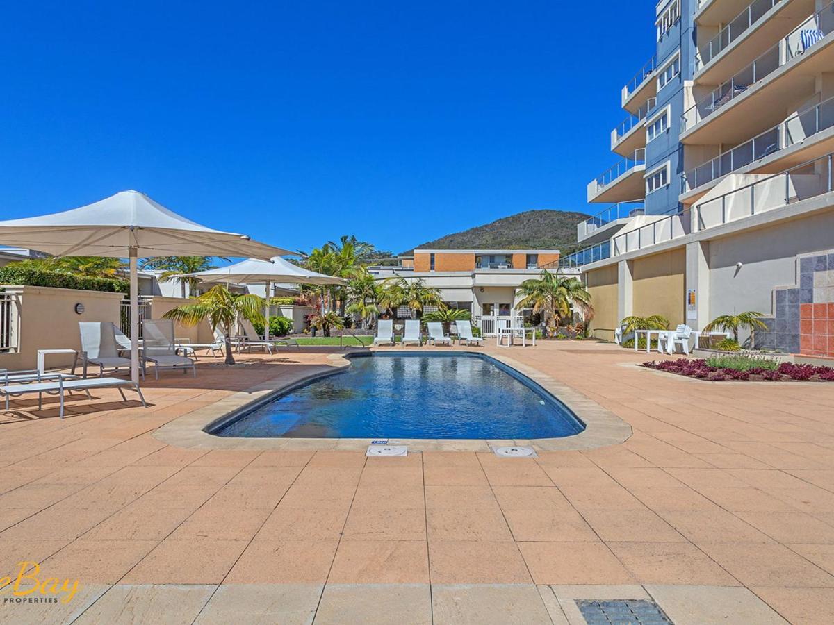 Breakwater 402 Apartment *