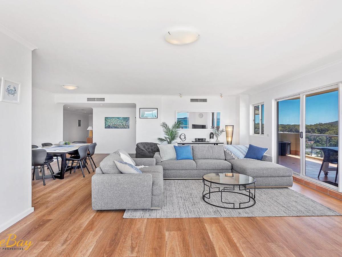 Apartment Breakwater 402