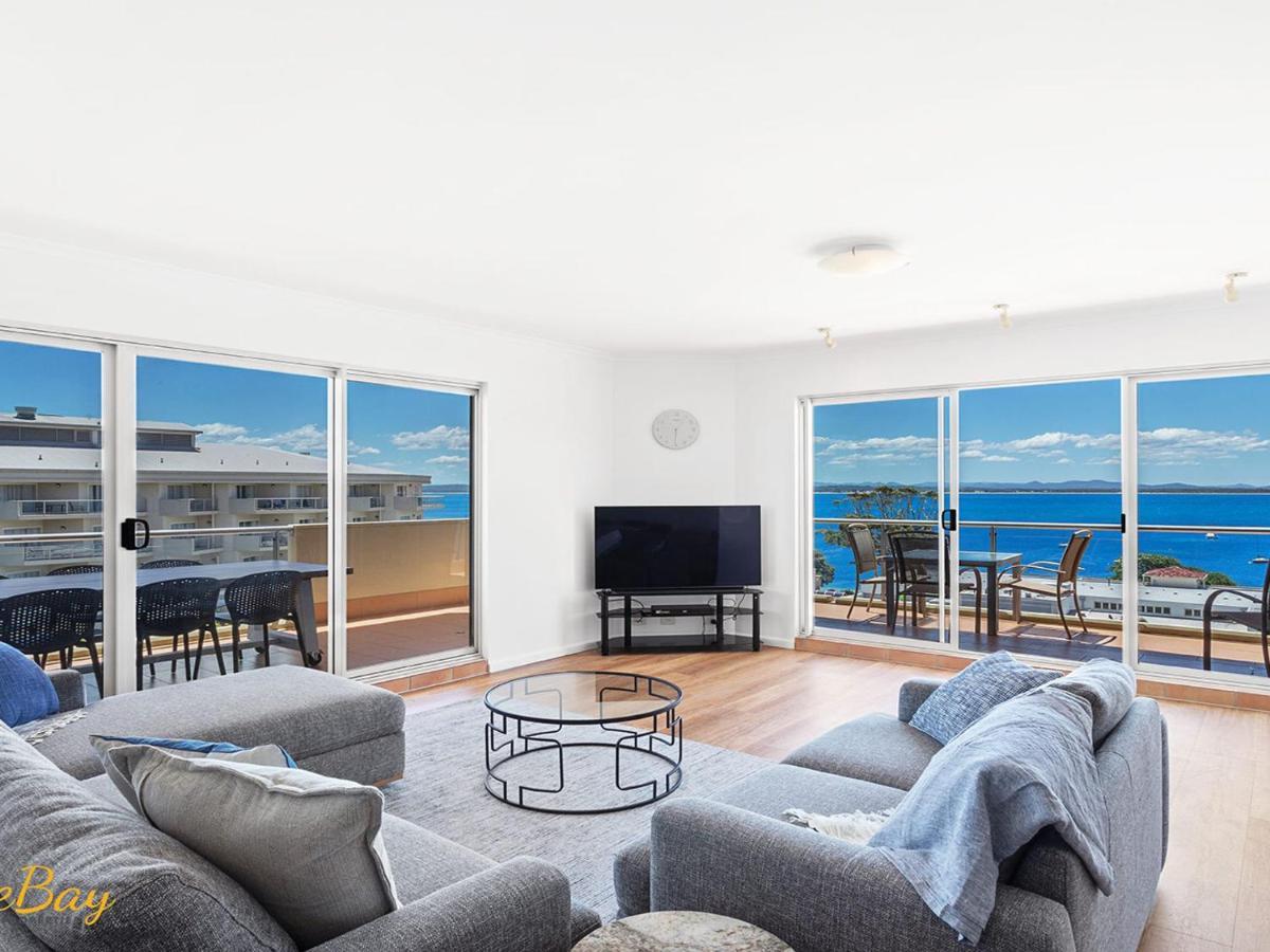 Apartment Breakwater 402 *