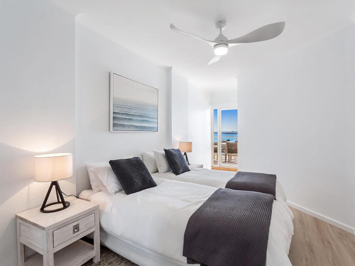 Breakwater 403 Apartment
