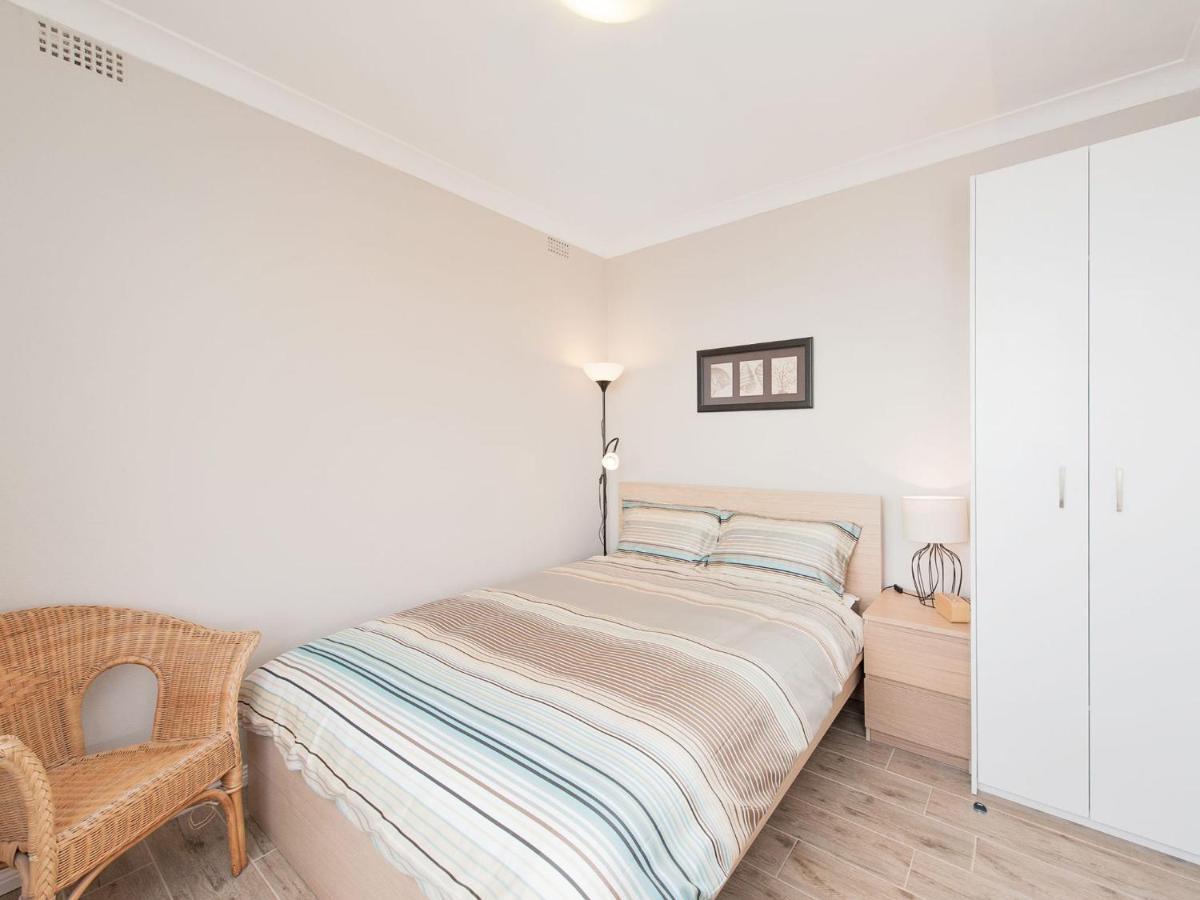 Bay Village Unit 6 47 Road Apartment *