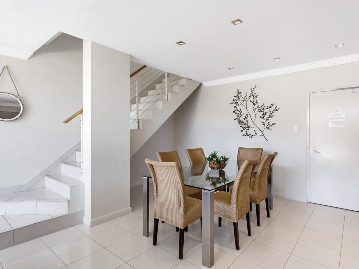 Aura Unit 13 59 Road Apartment *