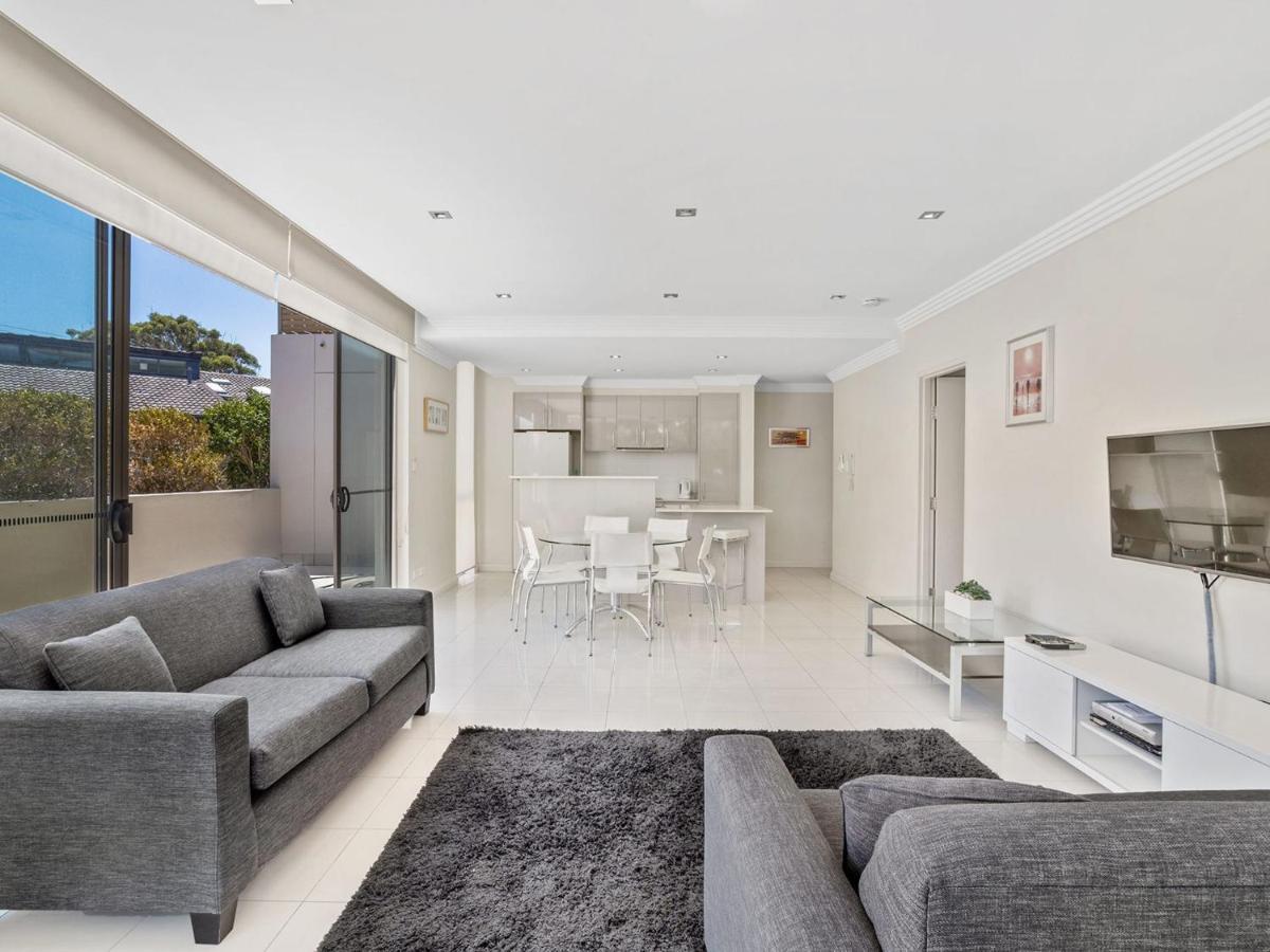 Aura Unit 5 59 Road Apartment