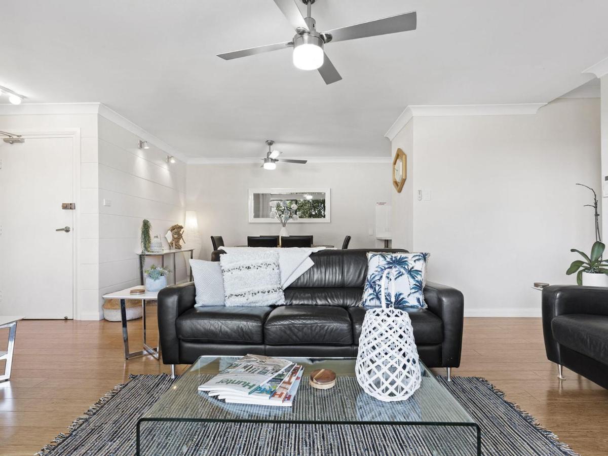 Ronald Ave, Bahia, Unit 02, 47 Apartment Shoal Bay