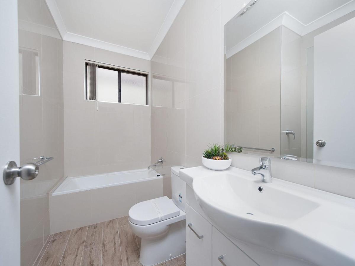 Bay Village Unit 6 47 Road *
