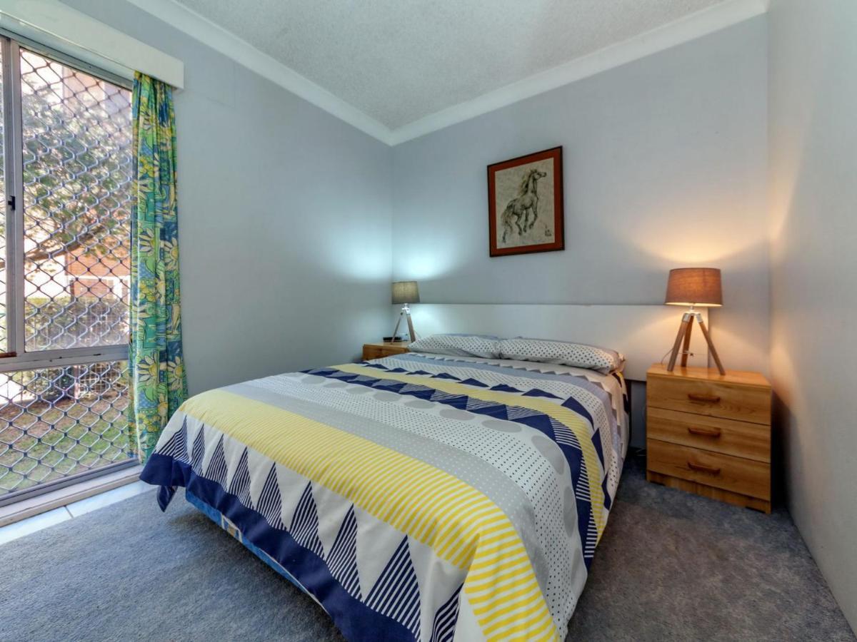 Castaways Unit 1 17 Road *