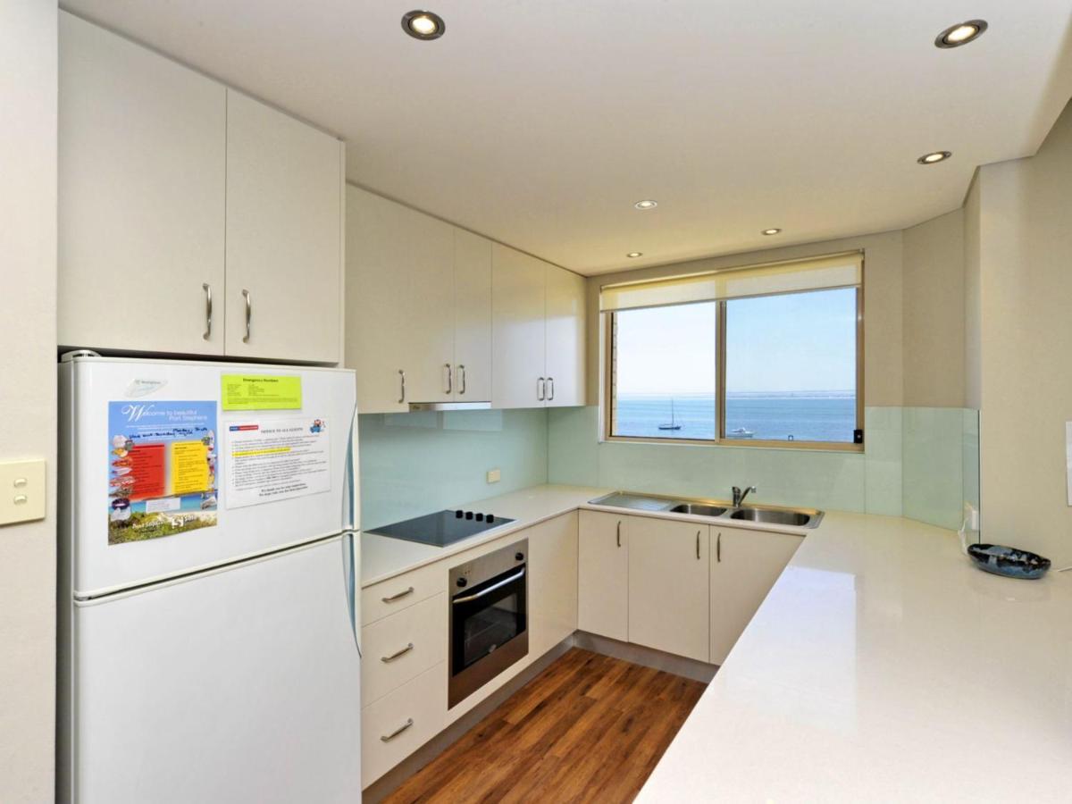 Del Rae Unit 12 25 Road Apartment
