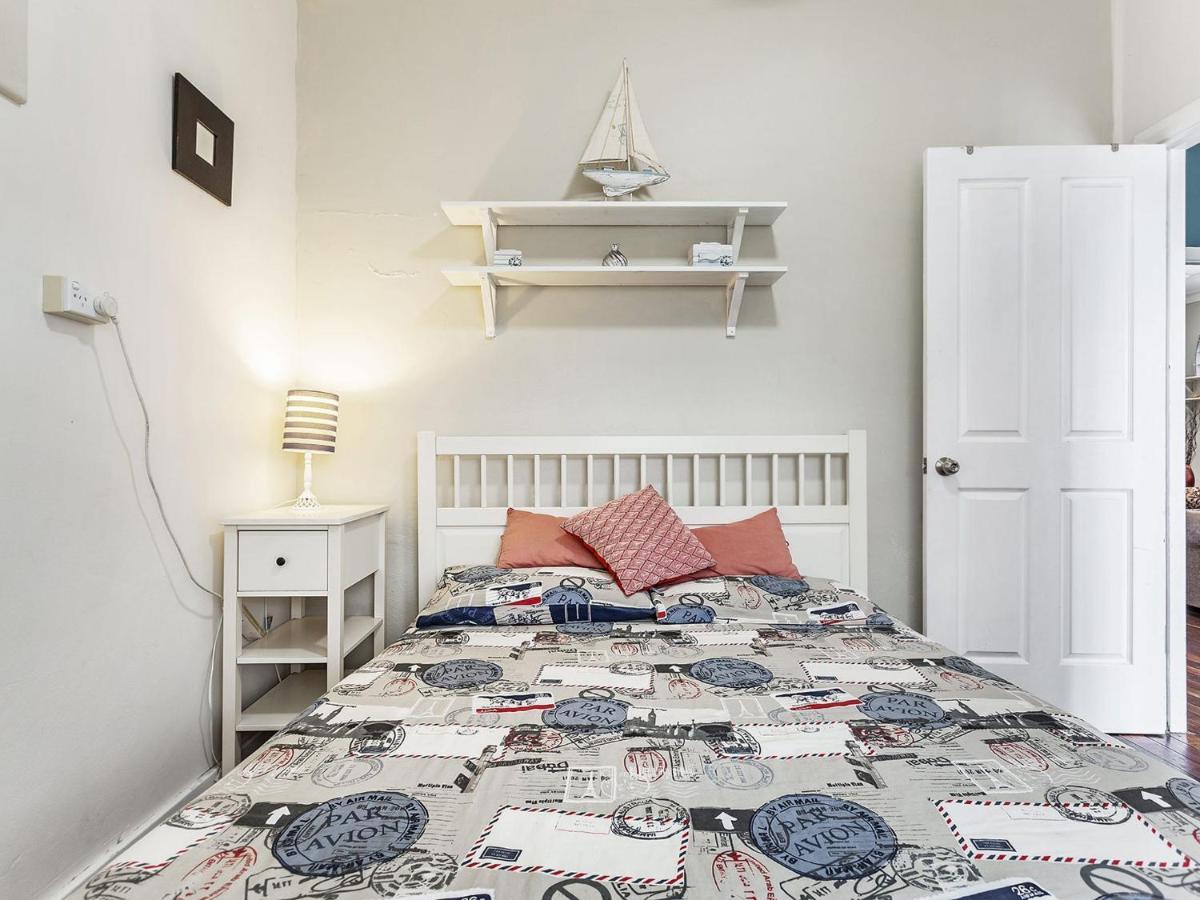 Oscars Pet Friendly House 14 Tomaree Road Holiday home Shoal Bay