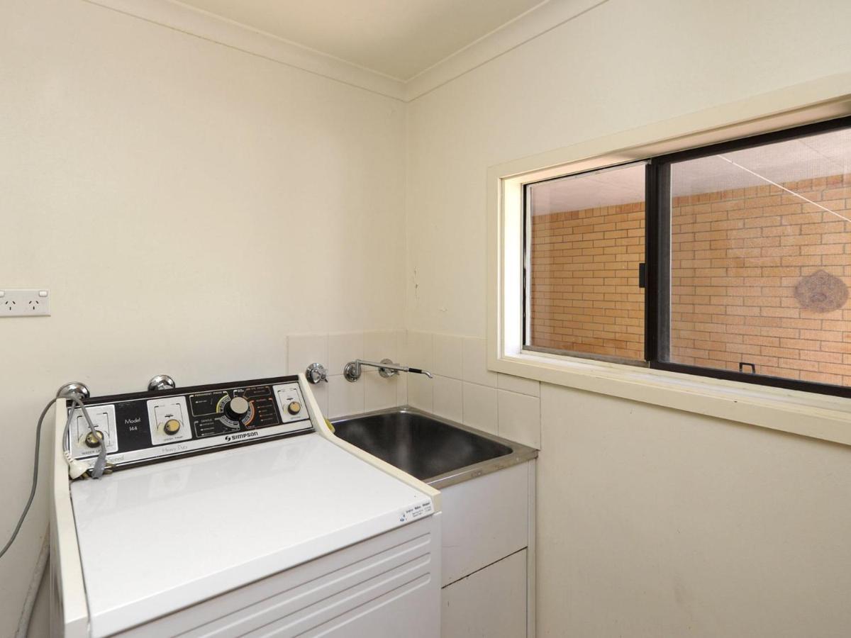 The Crest Unit 1 6 8 Tomaree Road Holiday home