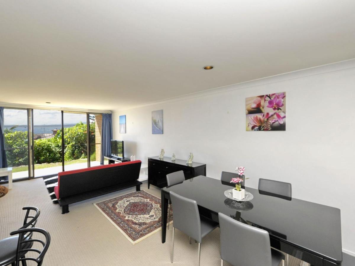 The Crest Unit 5 6 8 Tomaree Road Apartment Shoal Bay