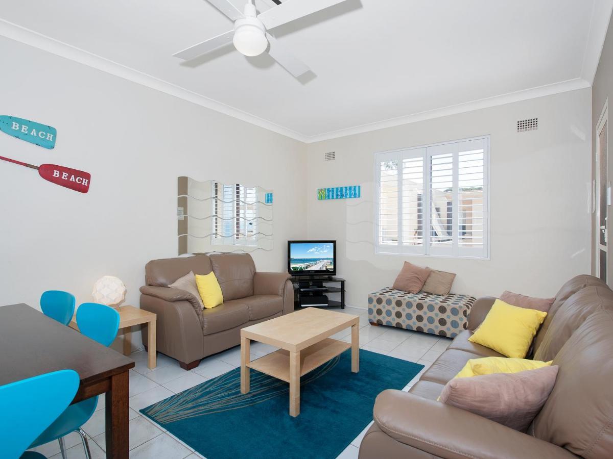 Apartment Village *